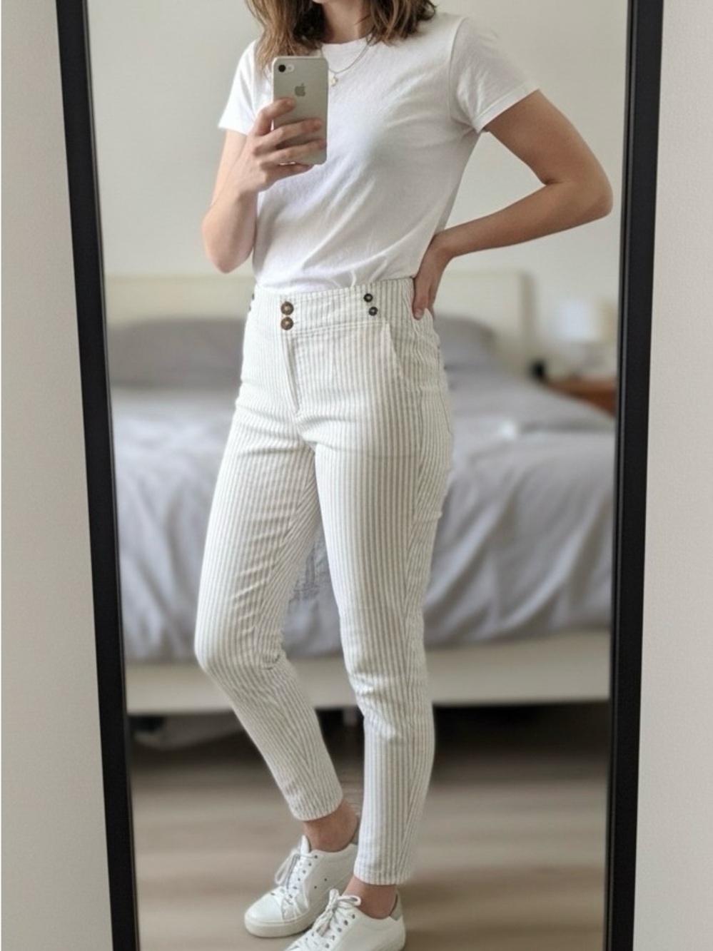 Anthropologie Pilcro and the Letterpress White Skinny Jean w/ Black Pinstripe